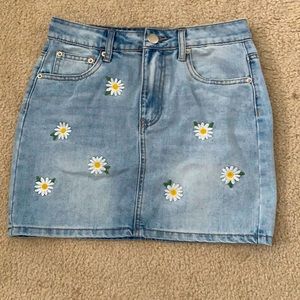 Zip up flower skirt